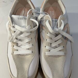 Tretorn women’s athletic shoes. New in box, size 7